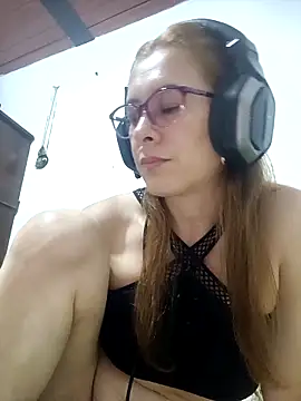 Snapshot of mademonsexy chatting on October 17, 2025, 4:05 am mademonsexy online show from October 17, 2025, 4:05 am