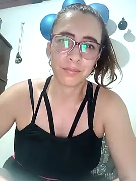 Snapshot of mademonsexy chatting on September 26, 2025, 2:40 am mademonsexy online show from September 26, 2025, 2:40 am