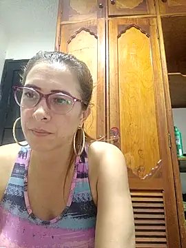 mademonsexy online show from May 5, 2026, 3:53 am