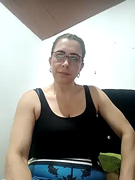 Snapshot of mademonsexy chatting on October 3, 2025, 12:14 am mademonsexy online show from October 3, 2025, 12:14 am