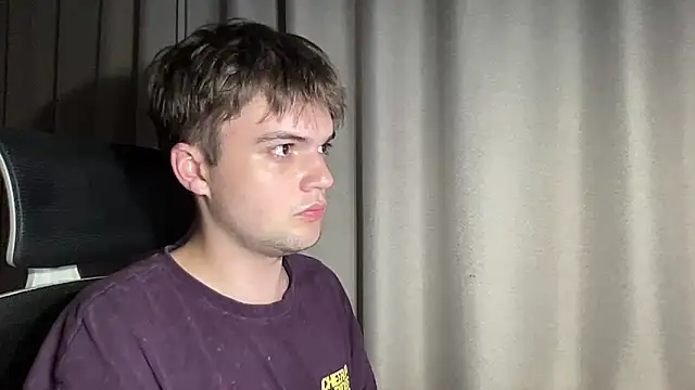 Snapshot of superfluboy_ chatting on October 26, 2025, 7:25 pm superfluboy online show from October 26, 2025, 7:25 pm