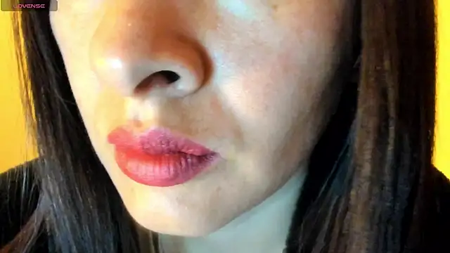 Snapshot of queen_fetish chatting on October 25, 2025, 10:25 am queen fetish online show from October 25, 2025, 10:25 am