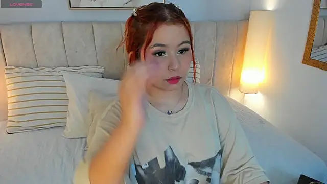 Snapshot of Atenea_cuteee chatting on March 19, 2026, 2:11 am Atenea cuteee online show from March 19, 2026, 2:11 am