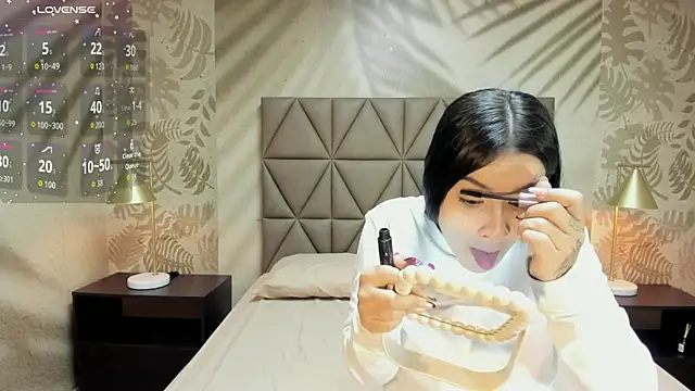 AnneDixie online show from February 11, 2026, 3:06 am