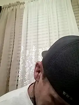 Snapshot of ironwood420 chatting on February 24, 2025, 1:10 pm ironwood420 online show from February 24, 2025, 1:10 pm