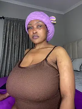 Snapshot of Bustygoddess32 chatting on June 18, 2026, 5:29 pm Bustygoddess32 online show from June 18, 2026, 5:29 pm