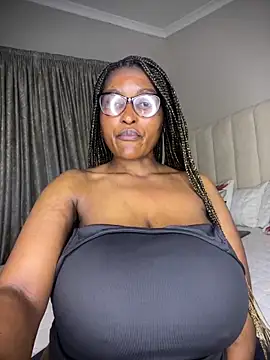 Bustygoddess32 online show from April 27, 2026, 10:30 pm