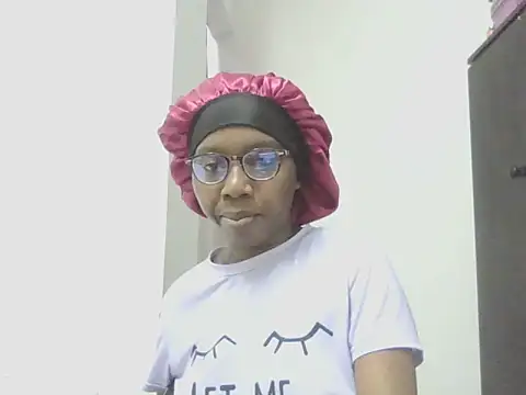 Sexxybella27 online show from October 8, 2025, 4:40 pm