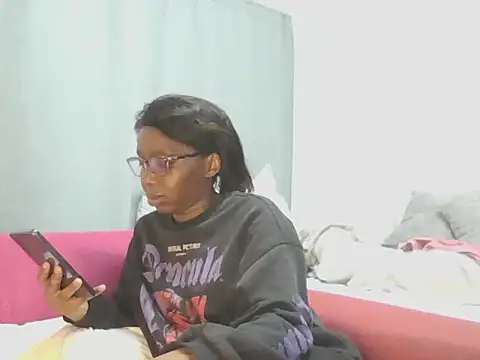 Sexxybella27 online show from June 11, 2026, 12:32 am