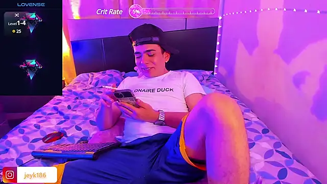 Snapshot of Jey_keler1 chatting on March 4, 2025, 6:58 am Jey keler1 online show from March 4, 2025, 6:58 am