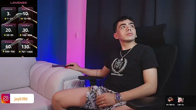 Snapshot of Jey_keler1 chatting on December 1, 2025, 12:28 pm Jey keler1 online show from December 1, 2025, 12:28 pm