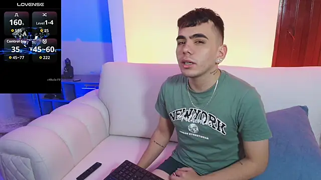 Snapshot of Jey_keler1 chatting on September 20, 2025, 9:42 pm Jey keler1 online show from September 20, 2025, 9:42 pm