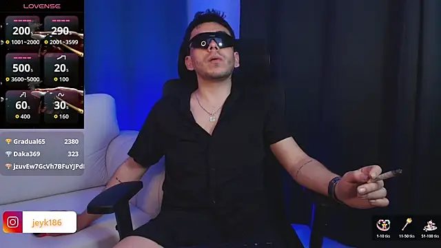 Snapshot of Jey_keler1 chatting on December 5, 2025, 10:36 am Jey keler1 online show from December 5, 2025, 10:36 am