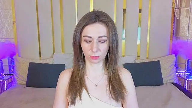 Snapshot of KimmmLi chatting on November 8, 2025, 7:23 am KimmmLi online show from November 8, 2025, 7:23 am