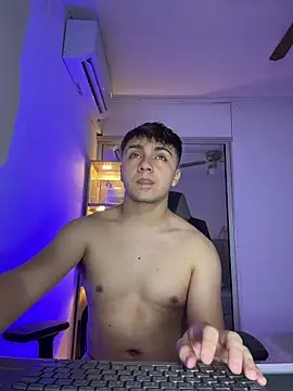 Snapshot of aron__cooper chatting on December 1, 2025, 4:02 am aron cooper online show from December 1, 2025, 4:02 am