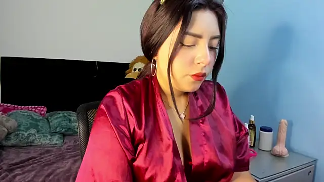 Snapshot of Charlotte_cutee18 chatting on June 4, 2026, 11:04 am Charlotte cutee18 online show from June 4, 2026, 11:04 am
