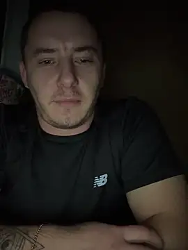 Snapshot of KristiDan chatting on November 12, 2025, 4:22 pm KristiDan online show from November 12, 2025, 4:22 pm