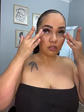 Snapshot of DestineeJayde chatting on October 14, 2025, 4:13 am DestineeJayde online show from October 14, 2025, 4:13 am