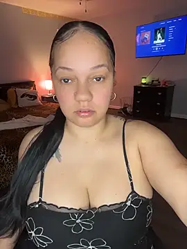 Snapshot of DestineeJayde chatting on April 22, 2026, 5:14 am DestineeJayde online show from April 22, 2026, 5:14 am