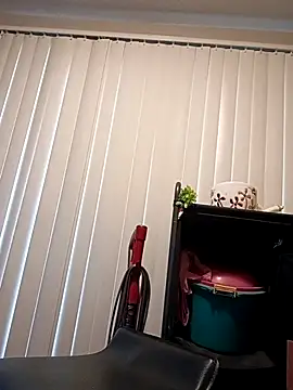 fukurbutt online show from April 28, 2026, 6:56 pm