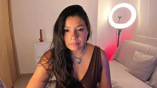 Snapshot of miaa_daniels chatting on November 11, 2025, 2:45 pm miaa daniels online show from November 11, 2025, 2:45 pm