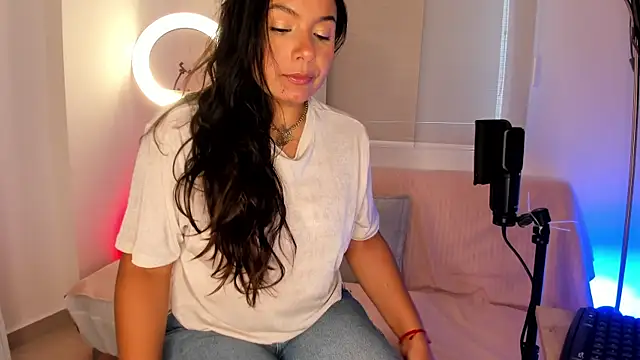 Snapshot of miaa_daniels chatting on November 22, 2025, 5:12 pm miaa daniels online show from November 22, 2025, 5:12 pm