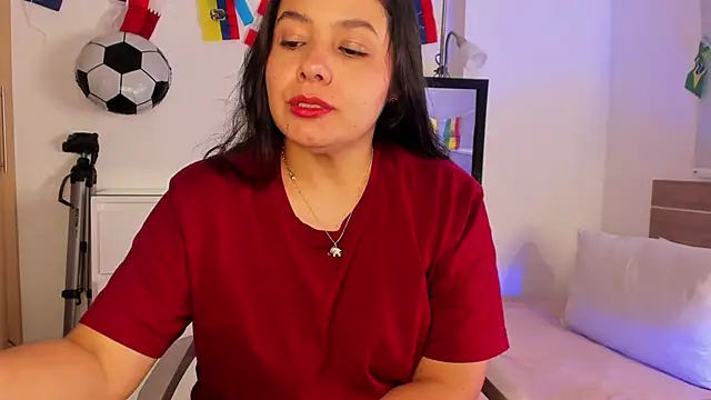 Snapshot of miaa_daniels chatting on June 19, 2026, 4:13 pm miaa daniels online show from June 19, 2026, 4:13 pm