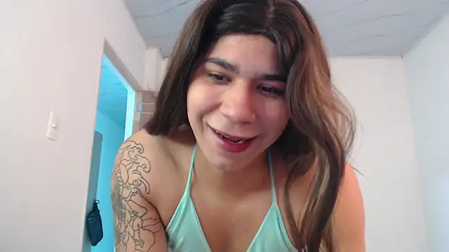 Moon Foxxy online show from June 10, 2026, 11:17 pm