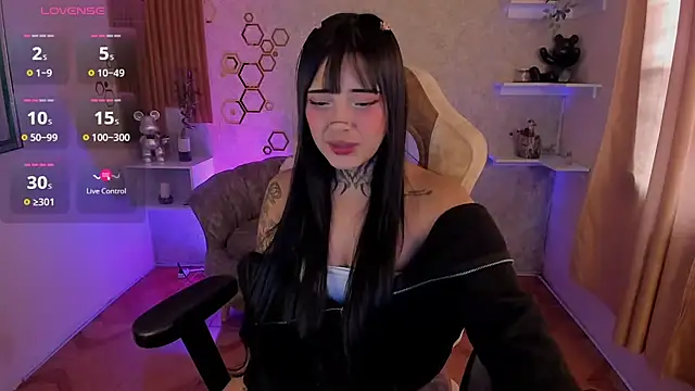 Snapshot of mia_catt05 chatting on October 16, 2025, 3:31 pm mia catt05 online show from October 16, 2025, 3:31 pm