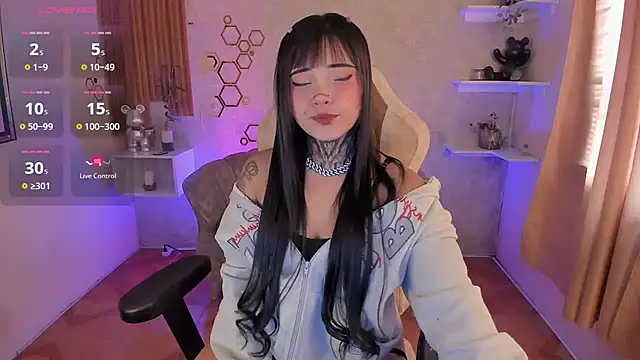 Snapshot of mia_catt05 chatting on October 10, 2025, 4:30 pm mia catt05 online show from October 10, 2025, 4:30 pm