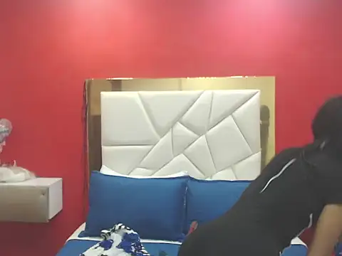 CanellaHotx online show from November 17, 2025, 8:46 pm