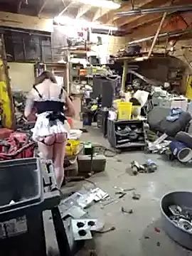 cdressupdiva online show from February 6, 2025, 2:48 pm