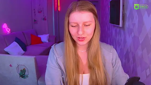 AmaliaQueen online show from March 19, 2025, 2:02 pm