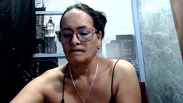 Snapshot of Nastylatinaxxx chatting on July 11, 2026, 11:43 am Nastylatinaxxx online show from July 11, 2026, 11:43 am