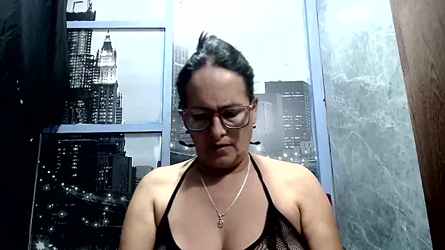 Snapshot of Nastylatinaxxx chatting on July 13, 2026, 12:37 pm Nastylatinaxxx online show from July 13, 2026, 12:37 pm