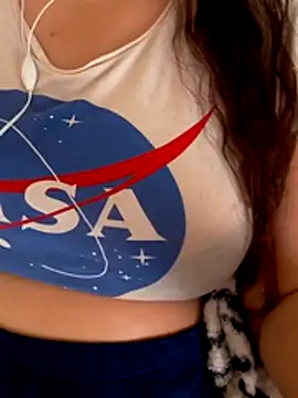 Snapshot of Zanoba-16 chatting on November 15, 2025, 11:58 am Zanoba-16 online show from November 15, 2025, 11:58 am