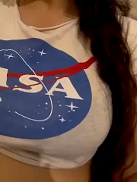 Snapshot of Zanoba-16 chatting on November 12, 2025, 6:28 am Zanoba-16 online show from November 12, 2025, 6:28 am