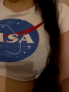 Snapshot of Zanoba-16 chatting on November 8, 2025, 4:27 am Zanoba-16 online show from November 8, 2025, 4:27 am