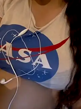 Snapshot of Zanoba-16 chatting on November 14, 2025, 10:57 pm Zanoba-16 online show from November 14, 2025, 10:57 pm