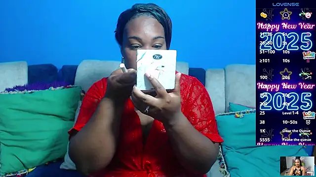 Snapshot of the_pearl199 chatting on January 17, 2025, 12:53 am the pearl199 online show from January 17, 2025, 12:53 am