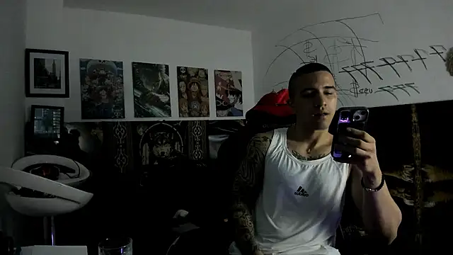 Sisoyalejo420 online show from October 28, 2025, 1:54 pm