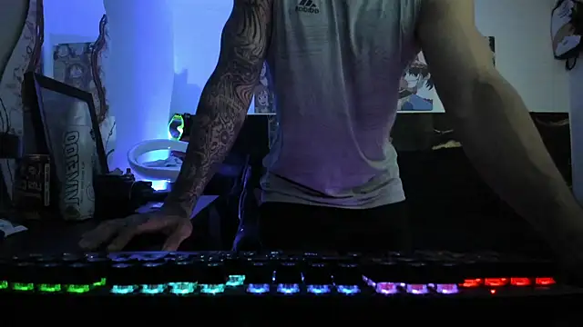 Sisoyalejo420 online show from December 17, 2025, 1:10 am