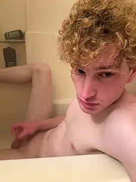 CreamyAustin online show from November 18, 2025, 11:26 pm