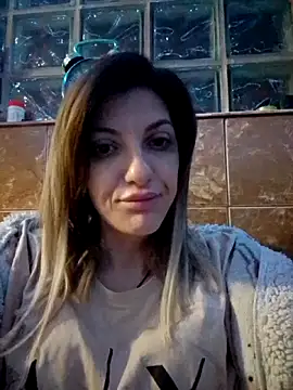 Snapshot of RileyLanna chatting on December 4, 2025, 2:10 am RileyLanna online show from December 4, 2025, 2:10 am