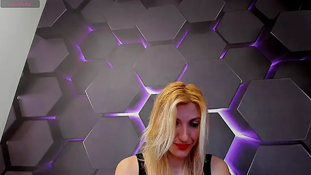 Snapshot of RileyLanna chatting on March 14, 2025, 5:59 am RileyLanna online show from March 14, 2025, 5:59 am