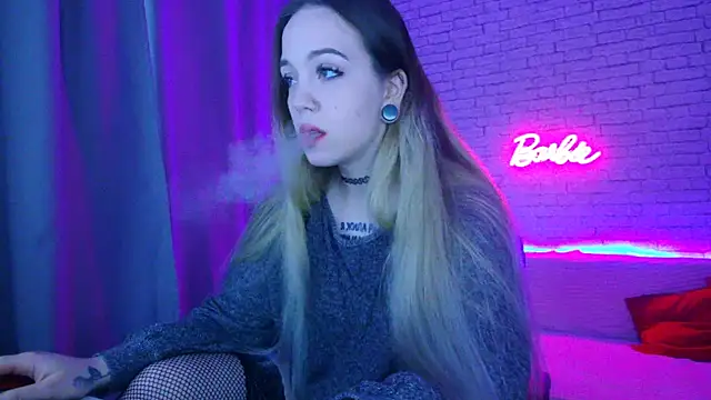 -Stacyy- online show from December 5, 2025, 5:06 am