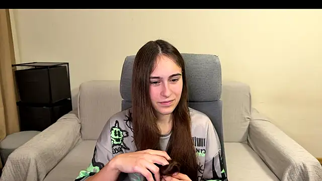 AliceKolltt online show from December 2, 2025, 6:53 pm