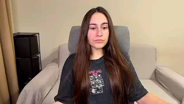 Snapshot of AliceKolltt chatting on March 11, 2026, 10:26 pm AliceKolltt online show from March 11, 2026, 10:26 pm