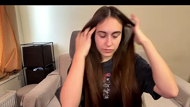 Snapshot of AliceKolltt chatting on February 5, 2026, 10:55 am AliceKolltt online show from February 5, 2026, 10:55 am