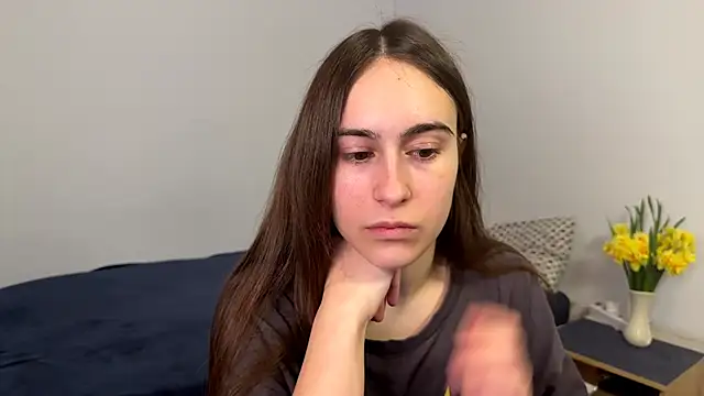 Snapshot of AliceKolltt chatting on April 29, 2026, 10:38 pm AliceKolltt online show from April 29, 2026, 10:38 pm